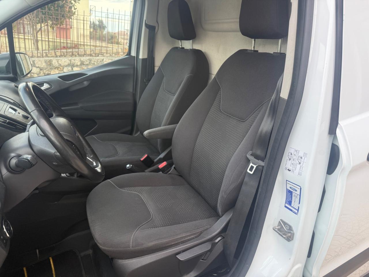 Ford transit courier 1.5 cdi 75cv