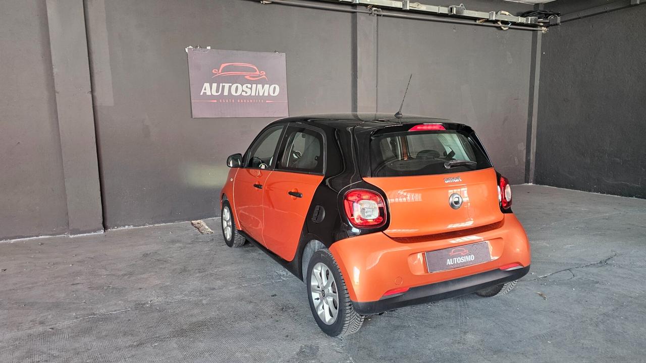 Smart ForFour 70 1.0 twinamic Youngster