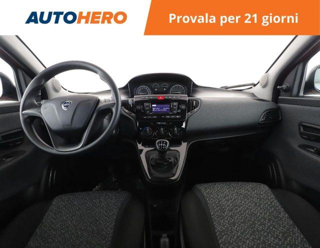 LANCIA Ypsilon 1.0 FireFly 5 porte S&S Hybrid Ecochic Silver