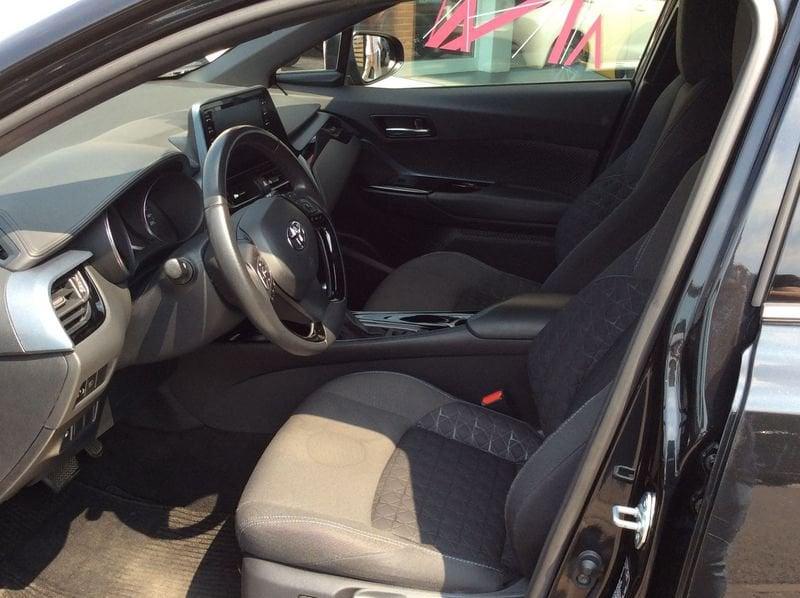 Toyota C-HR 2.0 Hybrid E-CVT Comfort