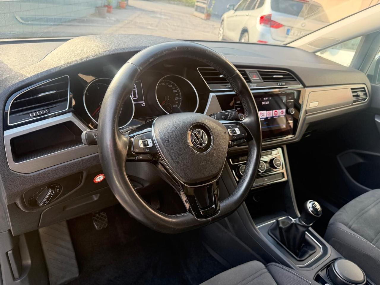 Volkswagen TOURAN1.6 TDI Executive Technology