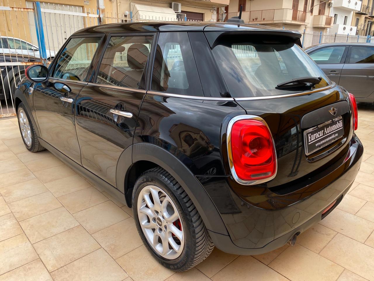 Mini Cooper D 1.5 116 CV - 5 PORTE