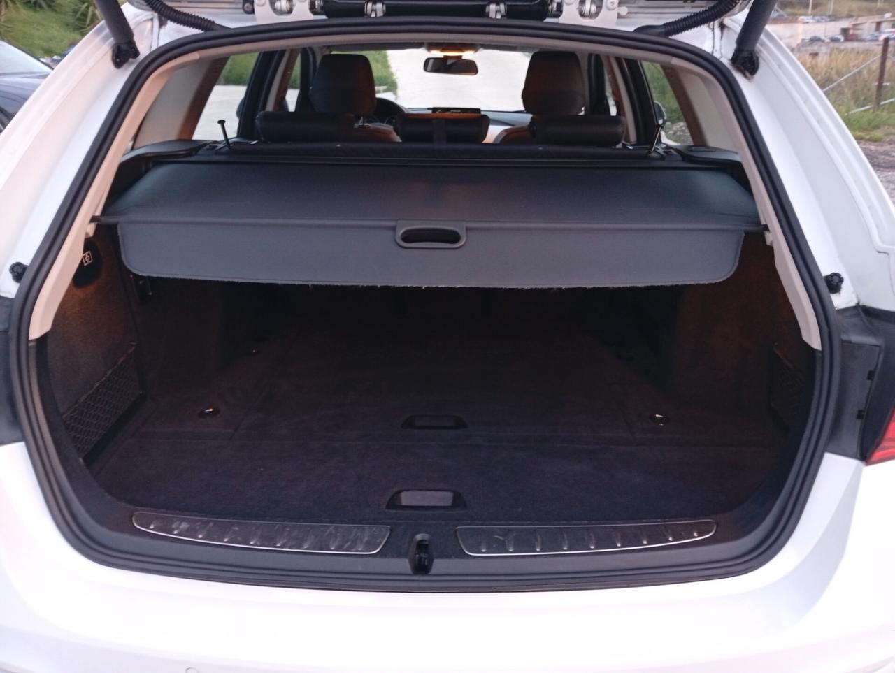 Bmw 320d xDrive Touring Luxury