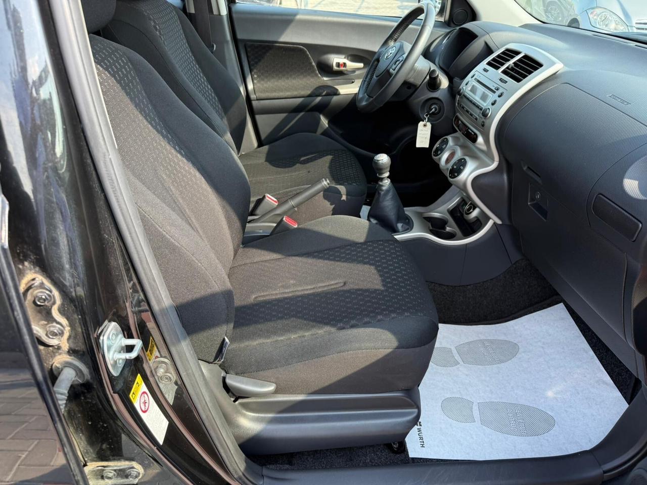 Toyota Urban Cruiser 1.4 D-4D AWD Luxury NEOPATENTATI