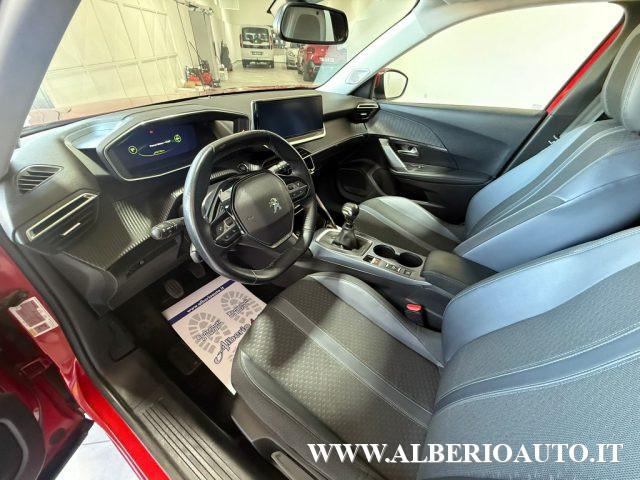 PEUGEOT 2008 BlueHDi 100 S&S Allure