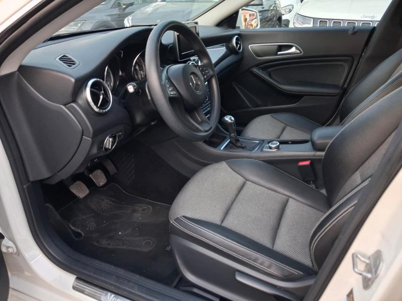 Mercedes CLA Berlina 180 Executive