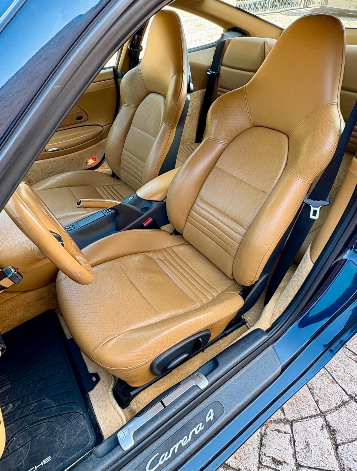 Porsche 911 - 996 Carrera 4 cat Coupé