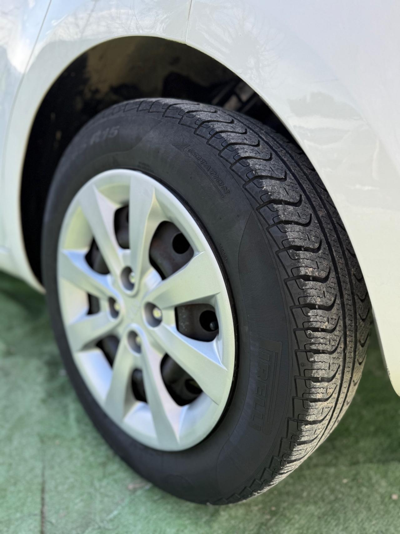 Kia RIO 1.2 BENZINA 2013 UNICOPROPRIETARIO NEOPATENTATI