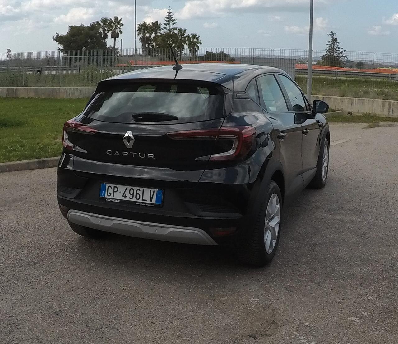 Renault Captur 1.3 Evolution Mild Hybrid 140 CV EDC