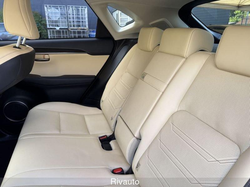 Lexus NX NX Hybrid 4WD Luxury