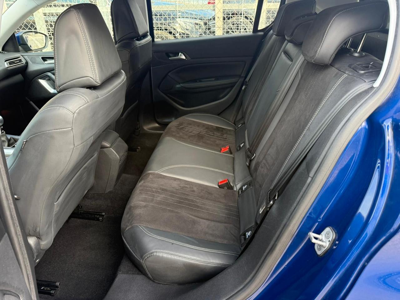 Peugeot 308 BlueHDi 120 S&S Allure