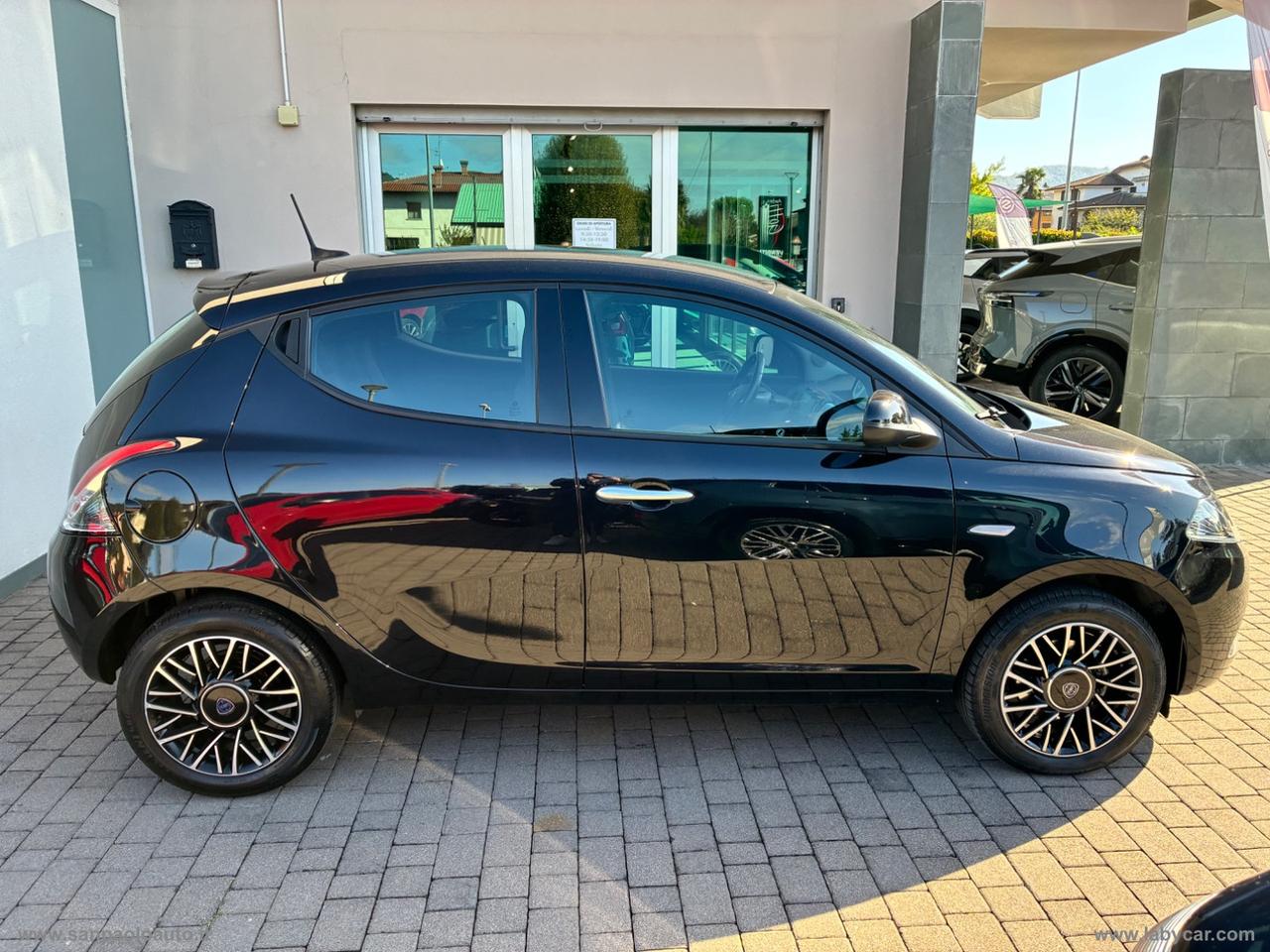 LANCIA Ypsilon 1.0 FireFly 5p.S&S Hyb. Platino