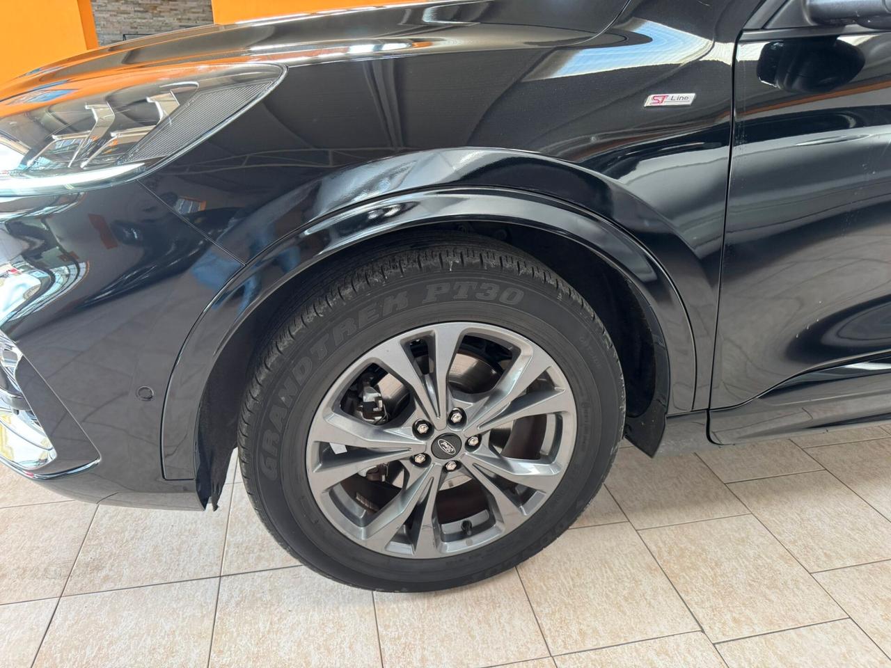 Ford Kuga 2.5 Full Hybrid 190 CV CVT 2WD ST-Line