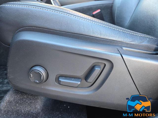 VOLVO XC40 D4 AWD Geartronic Momentum