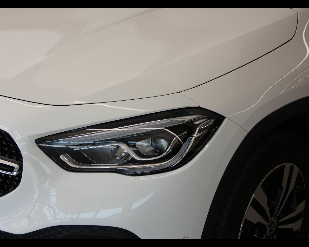 Mercedes-Benz GLA (H247) - GLA 200 d Automatic Sport