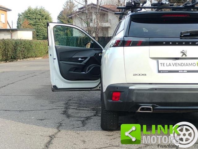 PEUGEOT 2008 PureTech 130 S&S GT Line