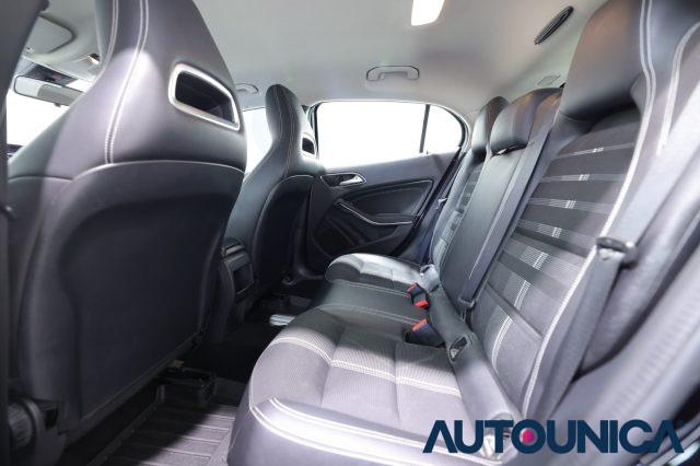 MERCEDES-BENZ GLA 200 D AUTOMATIC SPORT