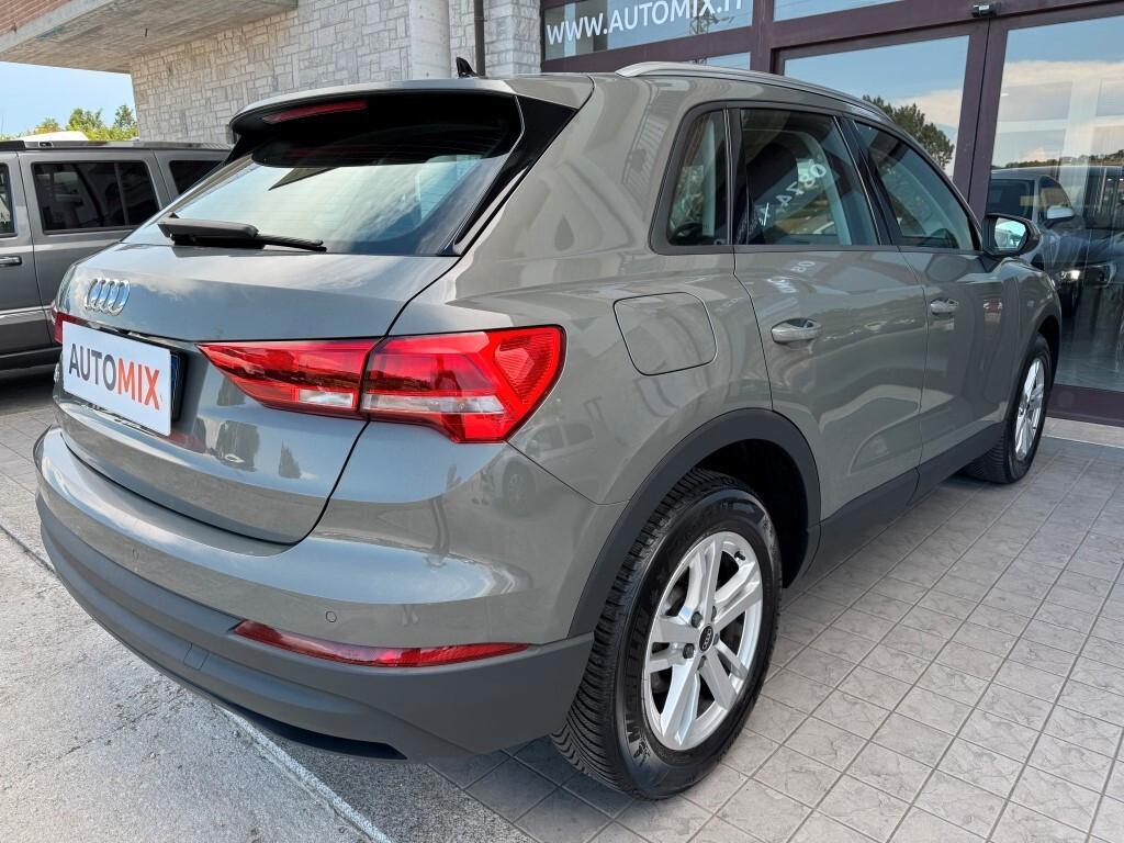 Audi Q3 35 TDI S tronic Business