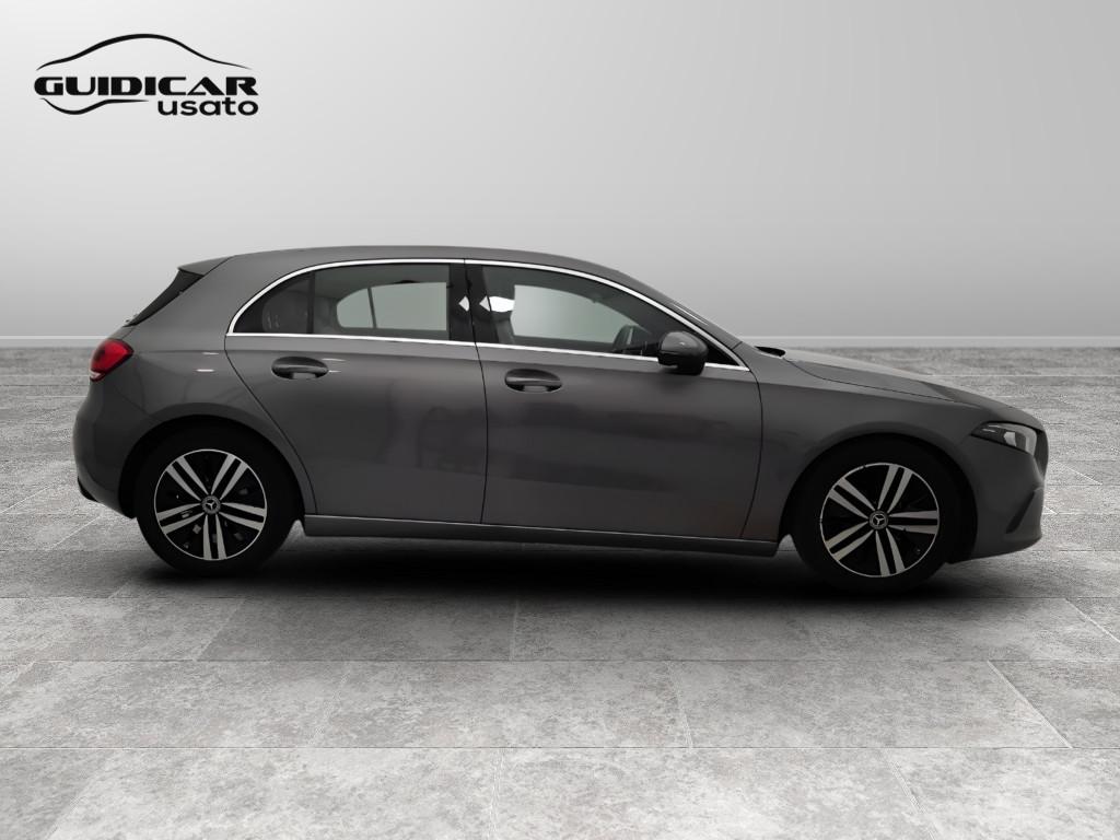 Mercedes-Benz Classe A - W177 2018 - A 180 d Sport auto