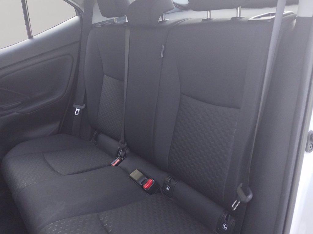 TOYOTA Yaris cross 1.5h active fwd 115cv e-cvt del 2025