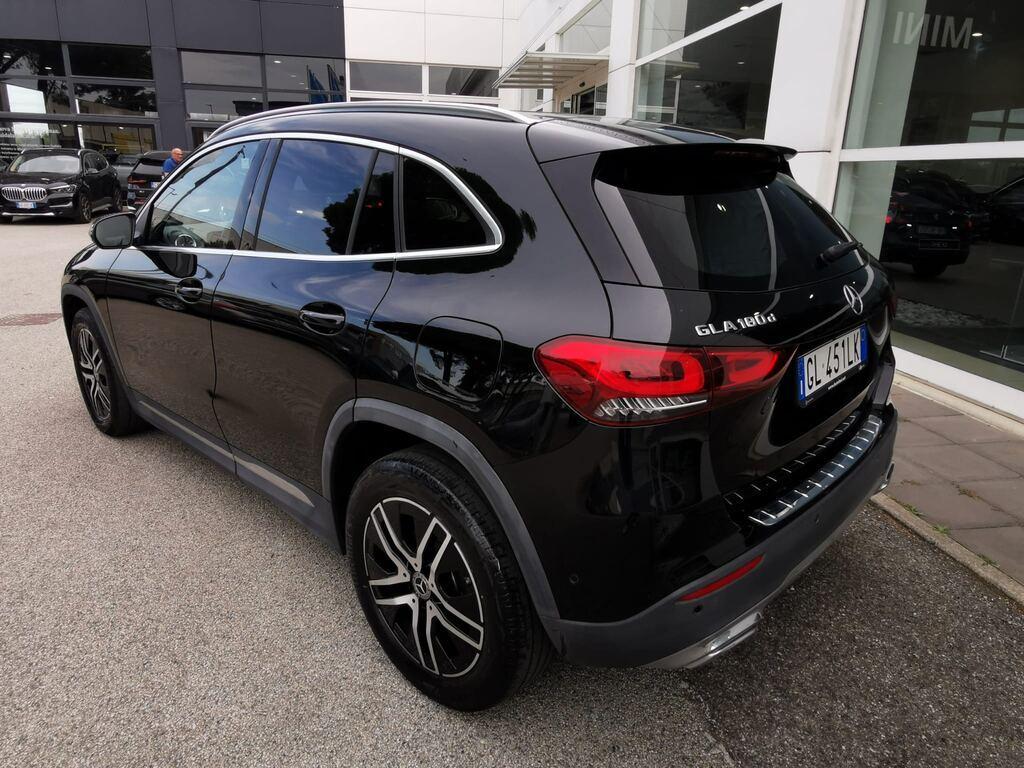 Mercedes GLA 180 180 D Sport Plus 8G-DCT