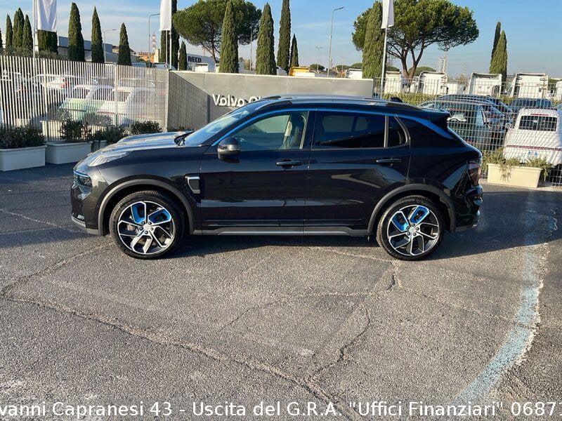 Lynk & Co 01 01 PHEV