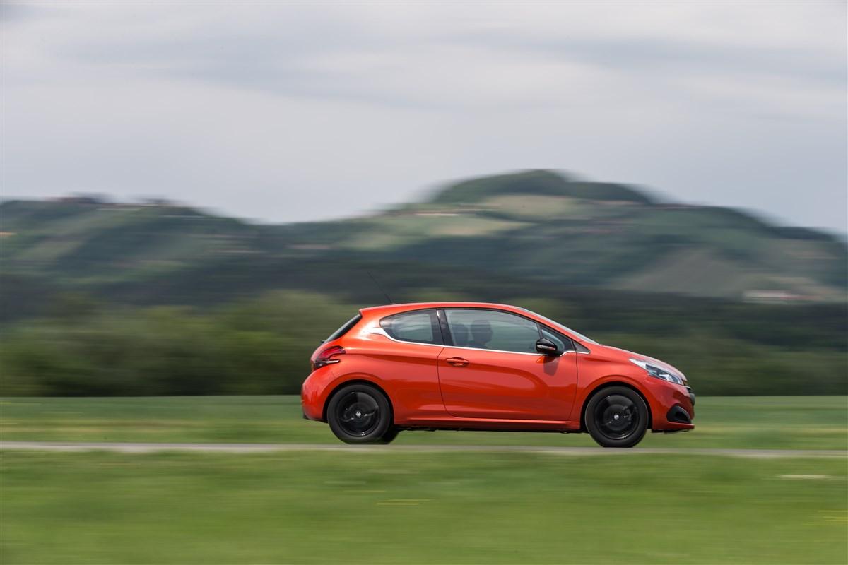 PEUGEOT 208 I 2015 - 208 5p 1.6 bluehdi Active 75cv