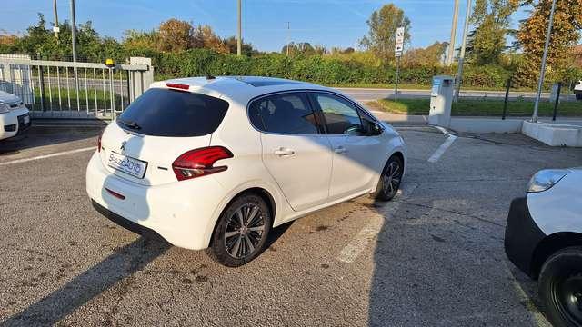 Peugeot 208 208 5p 1.2 puretech Allure 82cv