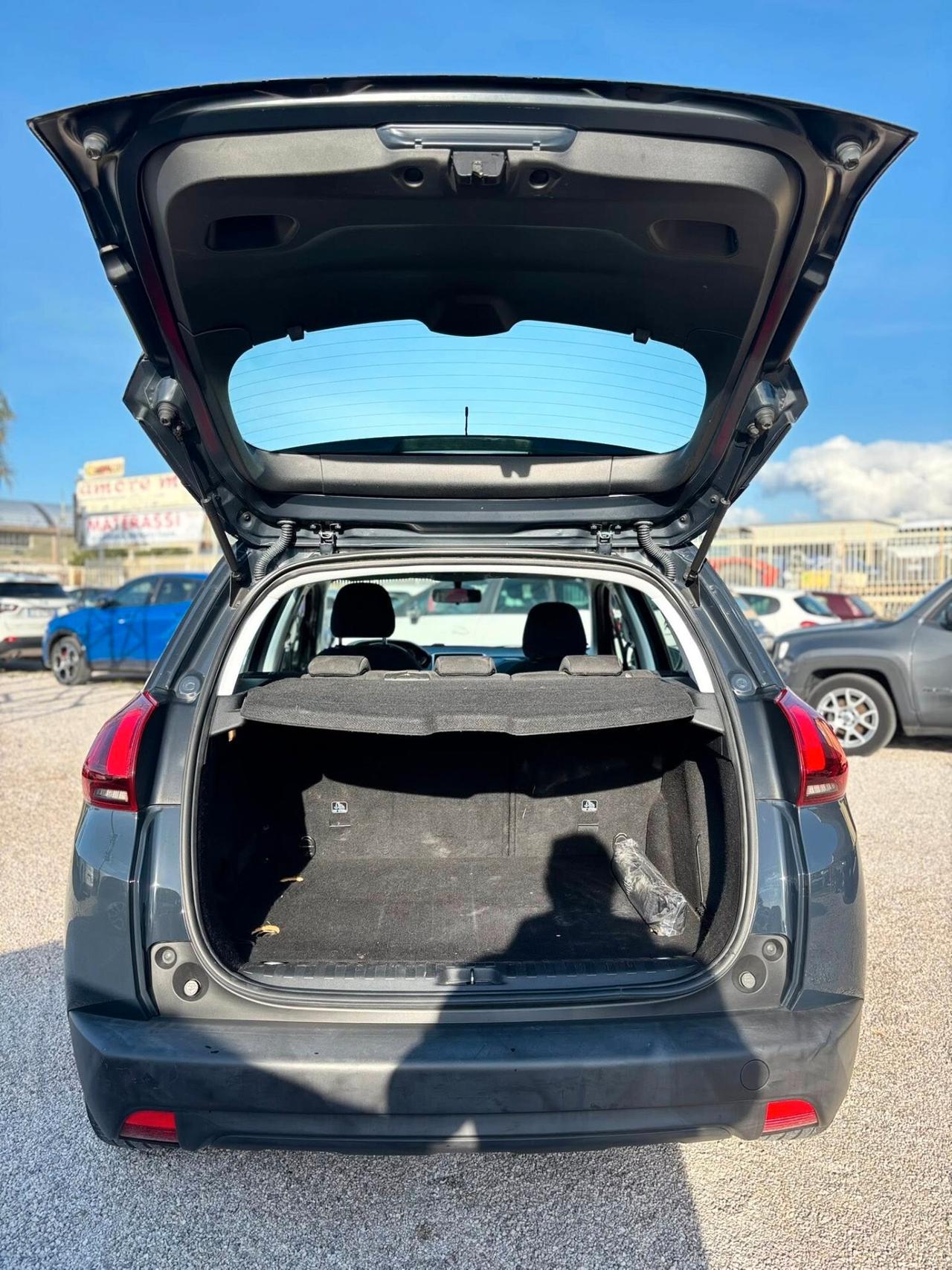 Peugeot 2008 BlueHDi 100 S&S Allure