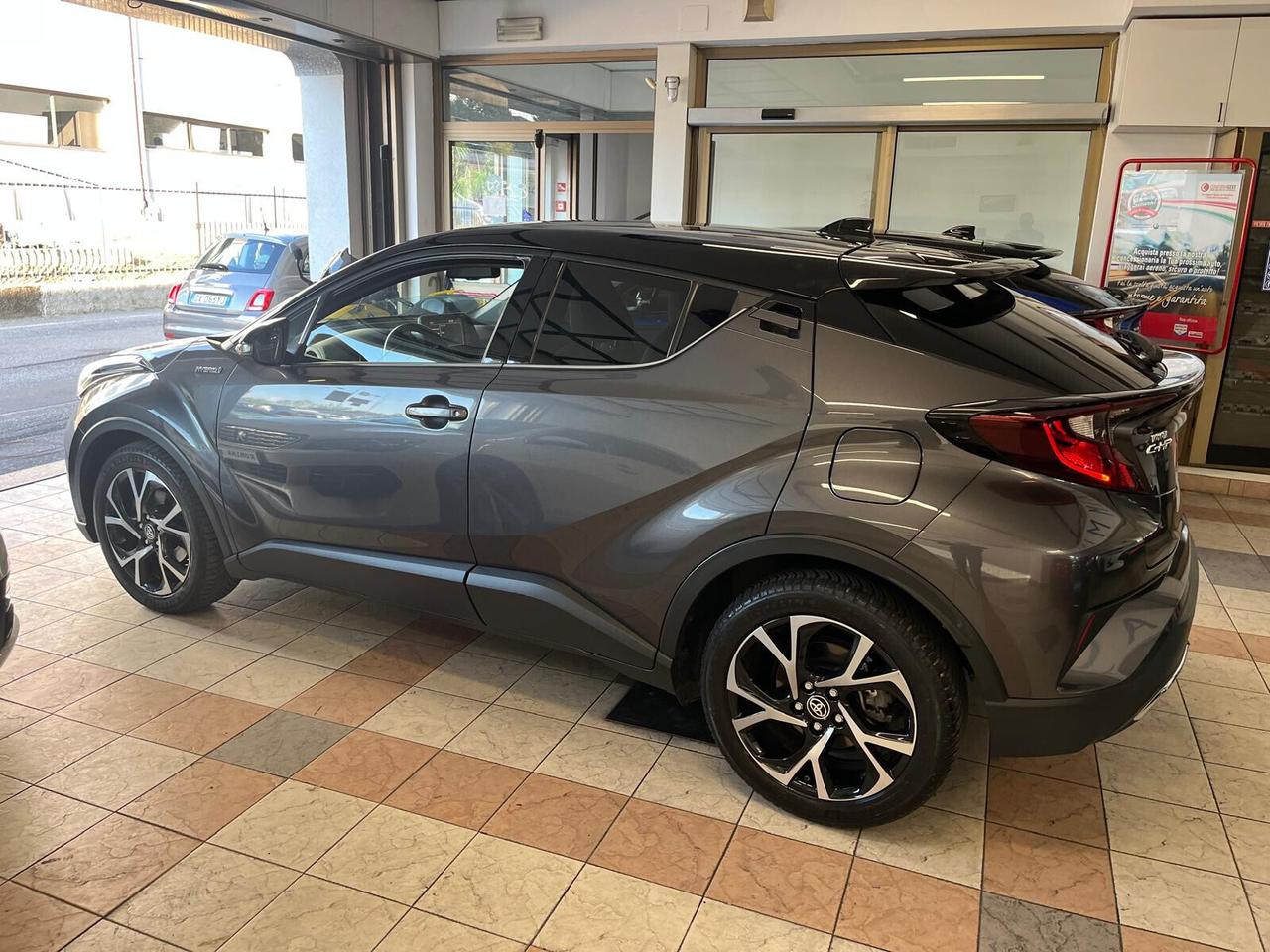 Toyota C-HR 2.0 Hybrid E-CVT Trend