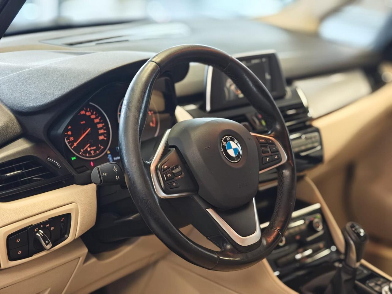 Bmw 2er Active Tourer 218d Luxury