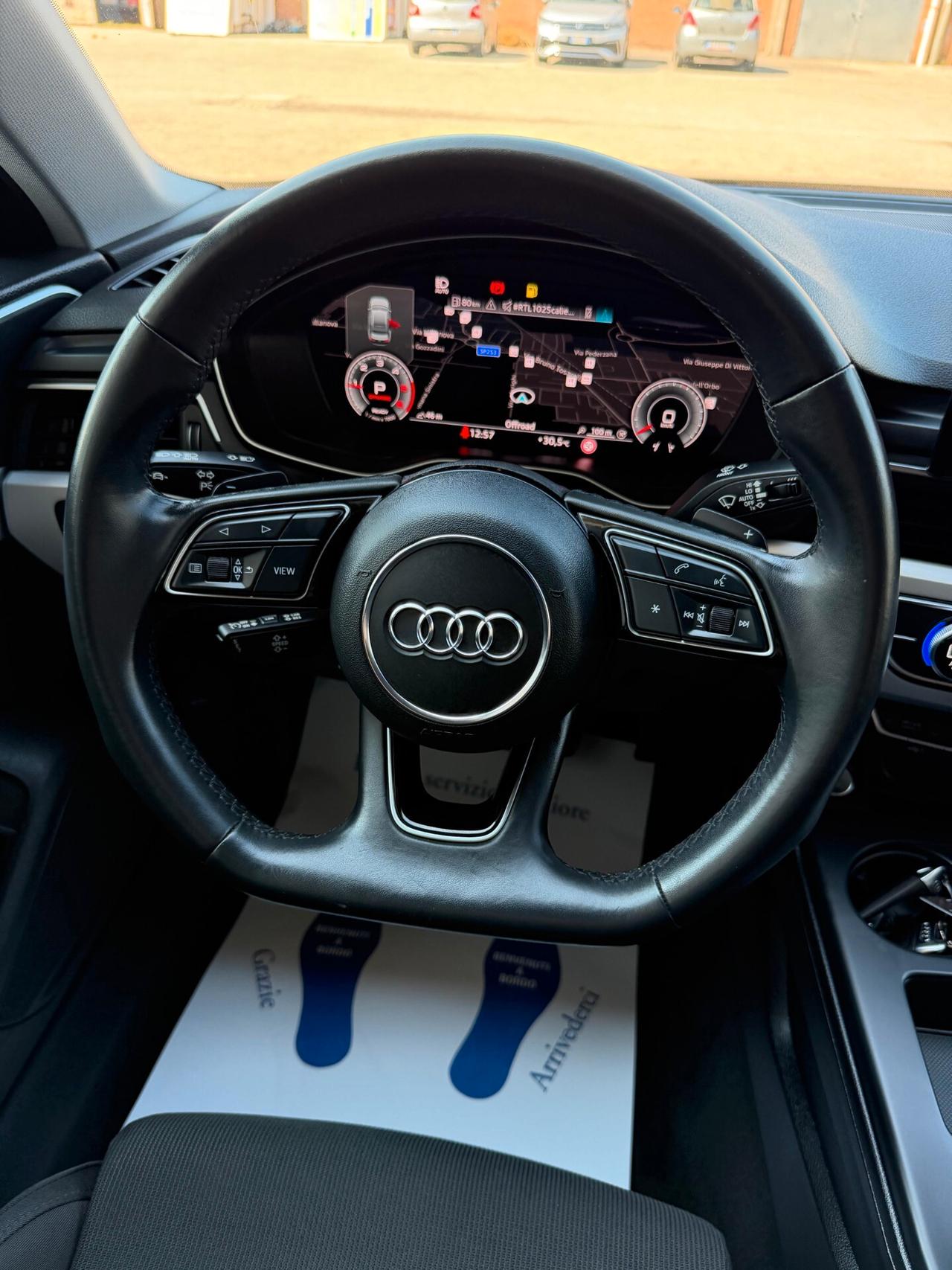 Audi A4 35 TDI/163 CV S tronic line edition fari Matrix