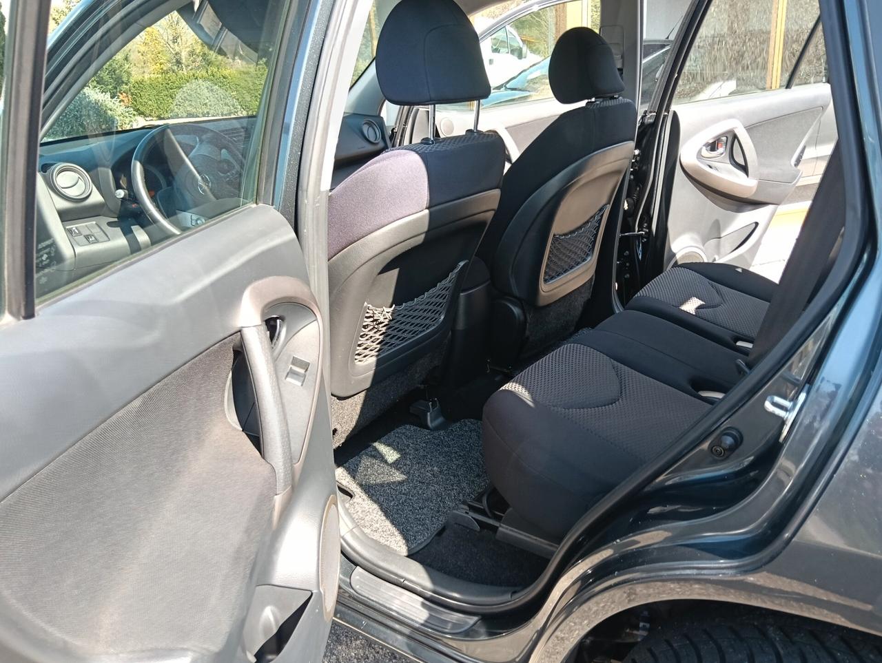 Toyota RAV 4 RAV4 2.2 D-4D 136 CV