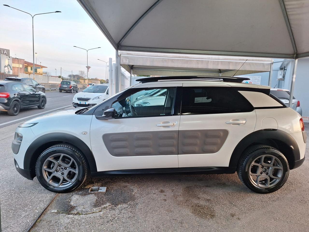 Citroen C4 Cactus BlueHDi 100 S&S Shine