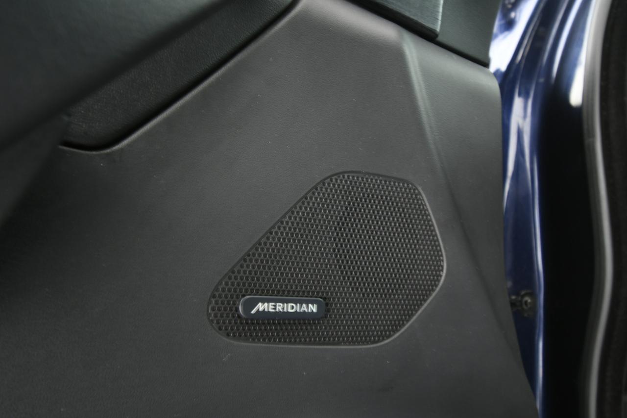 JAGUAR F-Pace 2.0d i4 Portfolio 180cv auto TETTO PANO+CAMERA+APP CONNECT