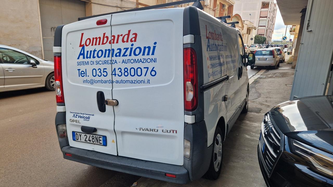 Opel Vivaro 27 2.0d 114cv L1H1