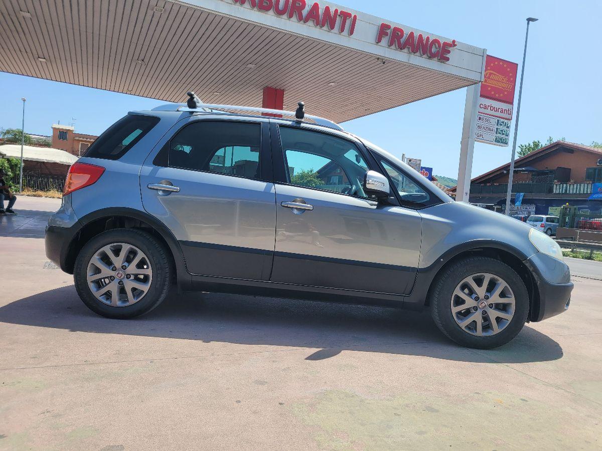 FIAT - Sedici - 1.6 4x2 Emotion