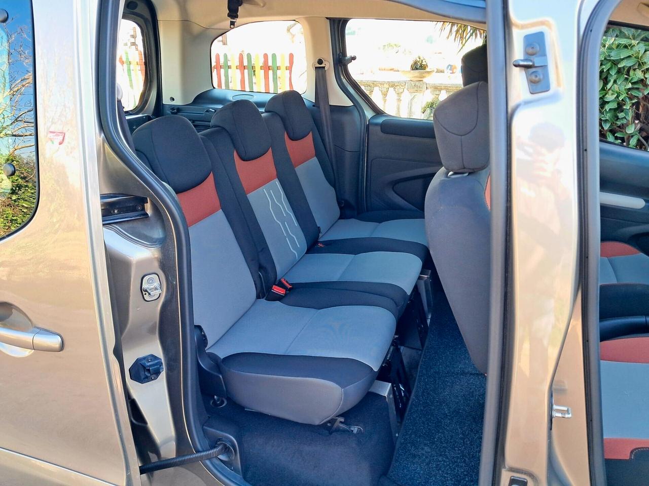 PEUGEOT PARTNER EURO6 TRASPORTO DISABILI PIANALE RIBASSATO