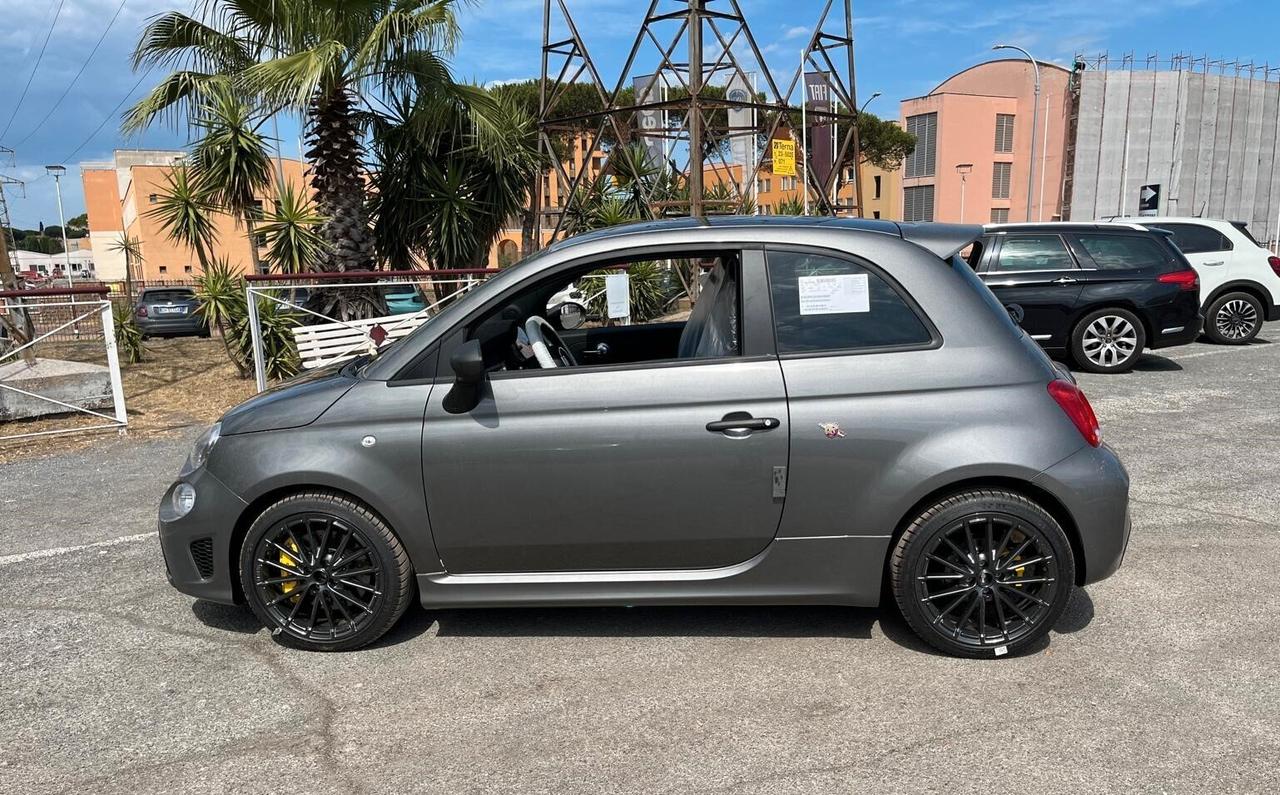 Abarth 695 1.4 Turbo T-Jet 180 CV