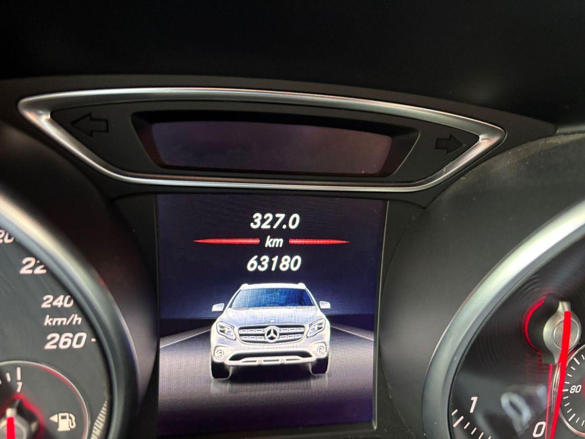 MERCEDES Classe GLA 200 d Automatic 4Matic Premium