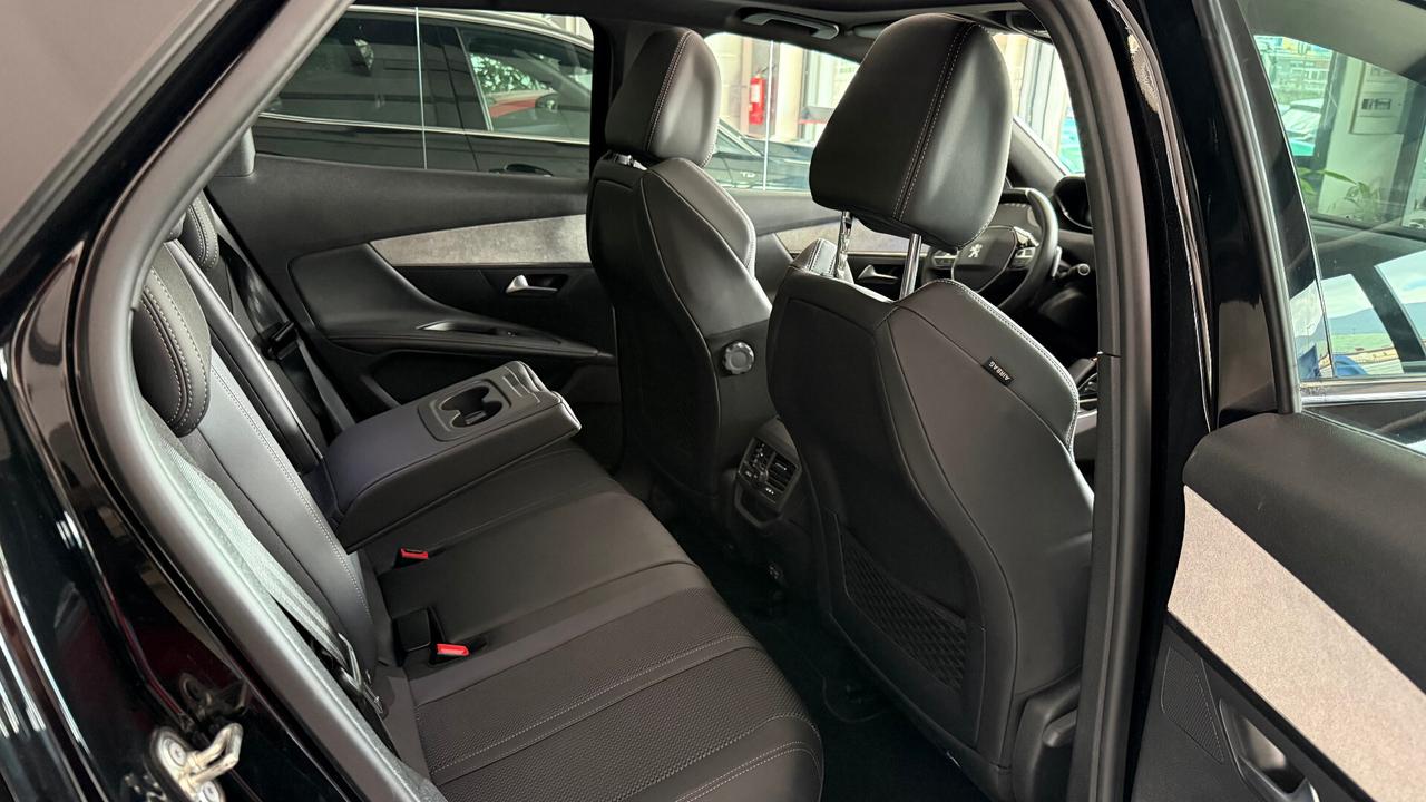 PEUGEOT 3008 GT PACK TETTO APRIBILE
