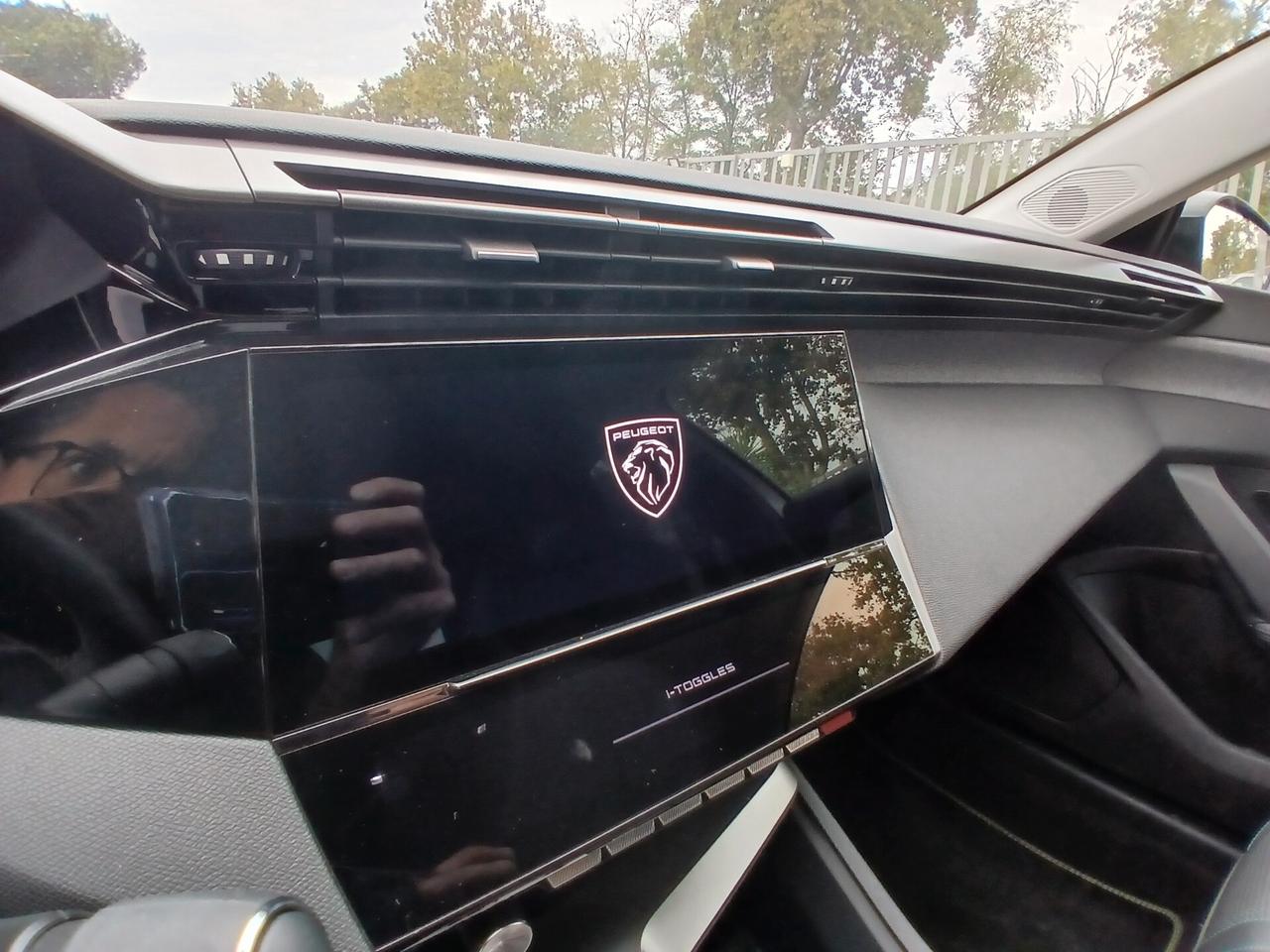 Peugeot 408 Hybrid 145 e-DCS6 Allure