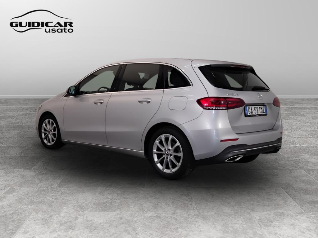 Mercedes-Benz Classe B - W247 2018 - B 180 d Sport Plus auto