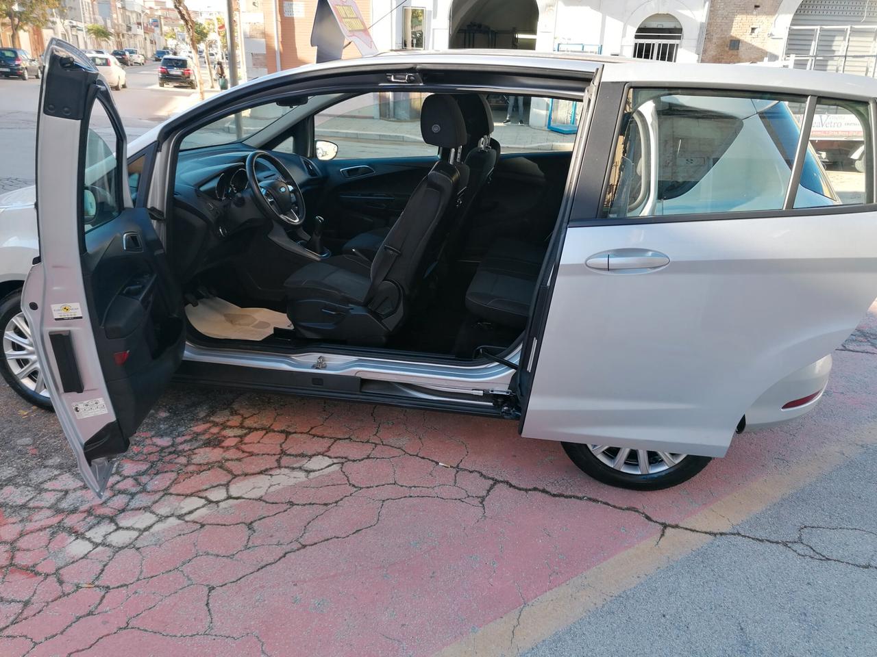 Ford B-Max 1.5 TDCi 75 CV Business