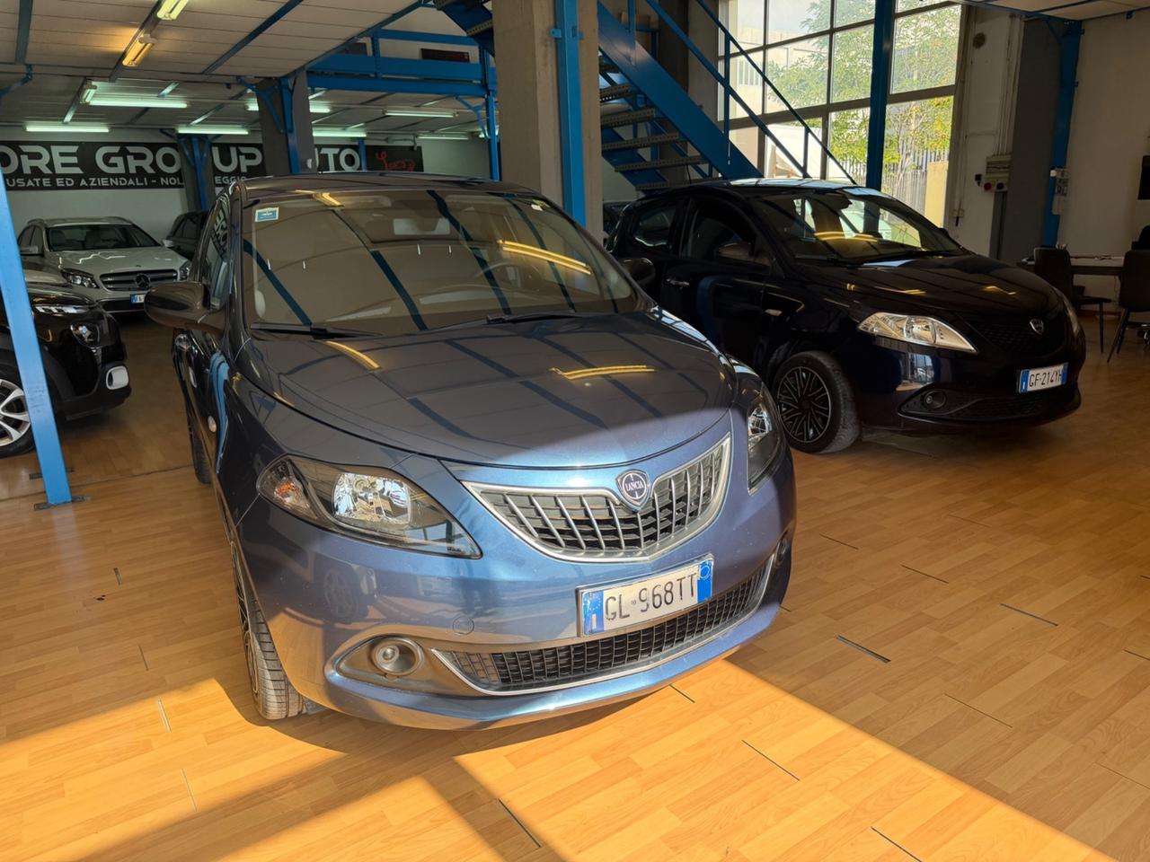 Lancia Ypsilon 1.0BENZ Hybrid 2022 NUOVA