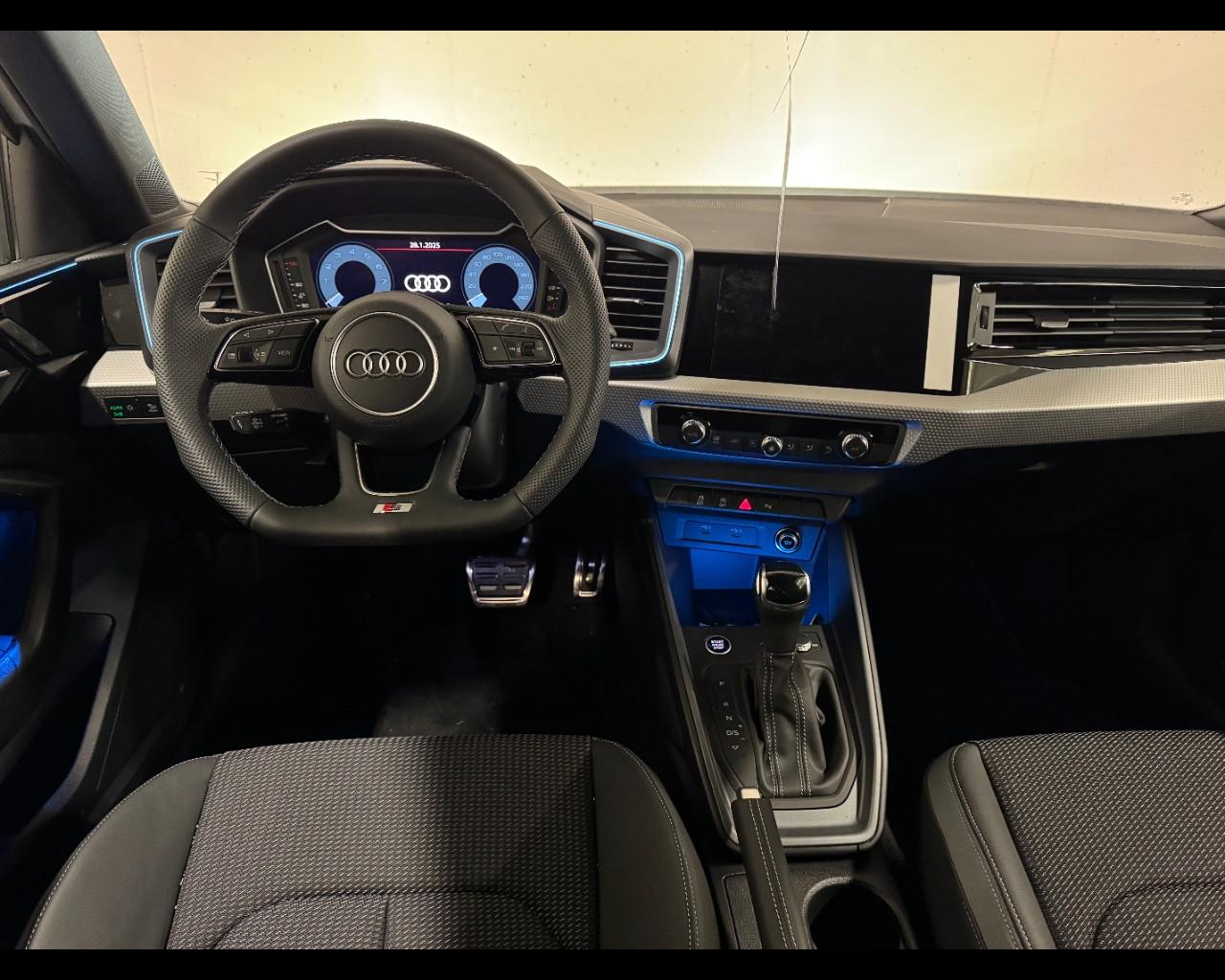 AUDI A1 SPORTBACK 35 TFSI S-TRONIC IDENTITY CONTRAST