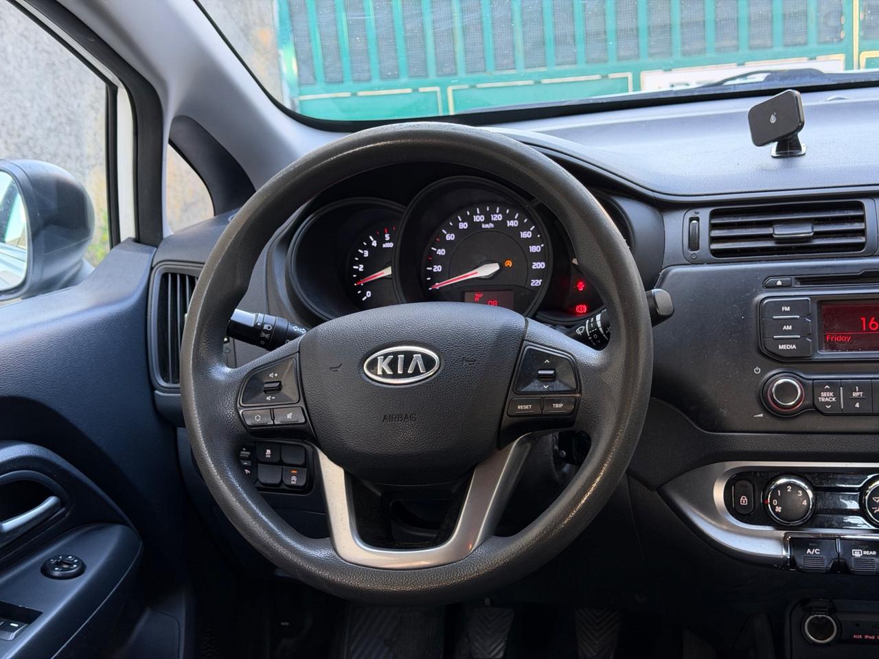 Kia Rio 1.1 CRDi WGT 5p. LX