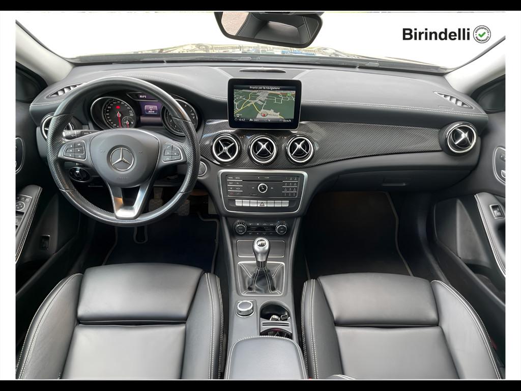 Mercedes-Benz GLA (X156) - GLA 180 Premium