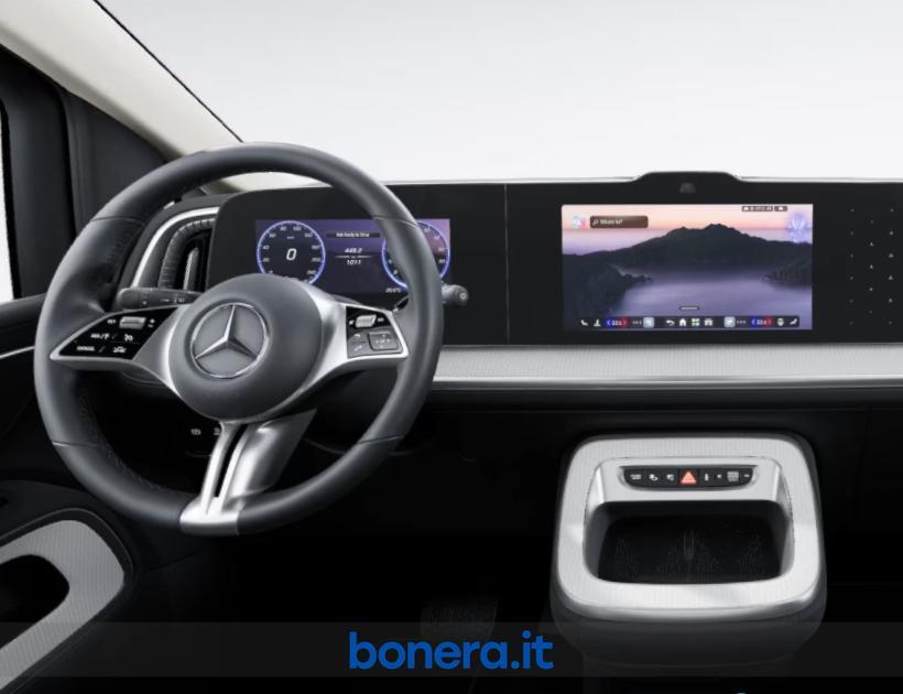 Mercedes VLE 300 Everyday Hero