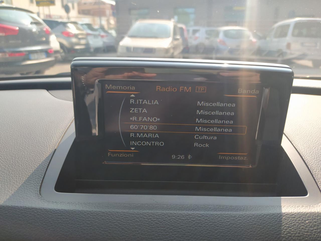 Audi Q3 2.0 TDI 120 CV Business